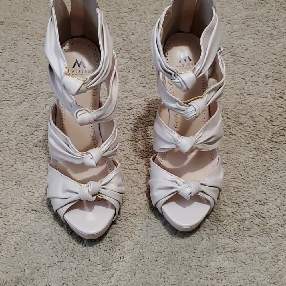 Mauve high heel